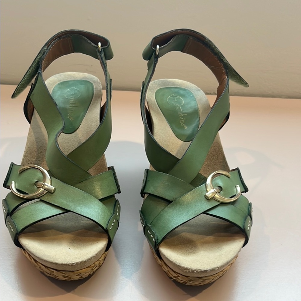 Earthies Green Wedge Sandals with Braided Detail - Picture 2 of 4